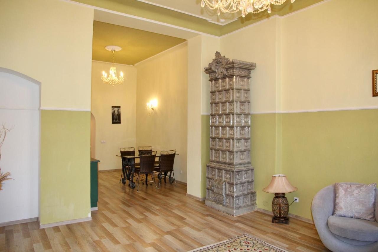 Apartman Sylva Na Stare Louce 42 卡罗维发利 外观 照片